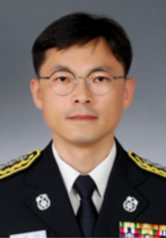 구동욱 소방준감, 전남광주소방 광주권역 부본부장직대 취임 기사 이미지