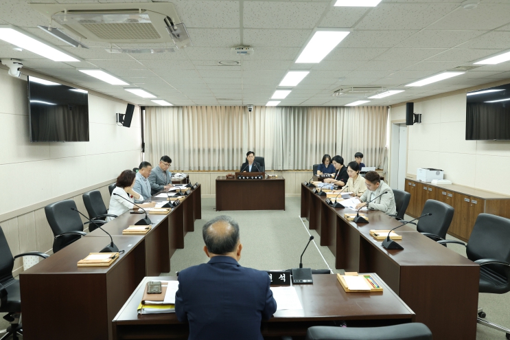 여수시의회 여수국가산업단지 특위, 제1차 간담회 개최 및 향후 계획 논의 기사 이미지
