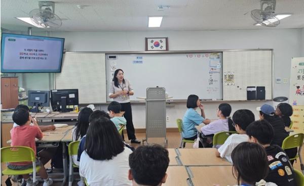 제주도교육청 서귀포도서관, 관내초등학교 대상 ‘시끌벅적토론교실’ 운영 기사 이미지